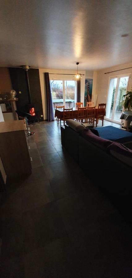 1 Chambre Privative Avec Bureau Et Cuisine Dans Maison 105 M2 Montfaucon Montfaucon  Exterior photo