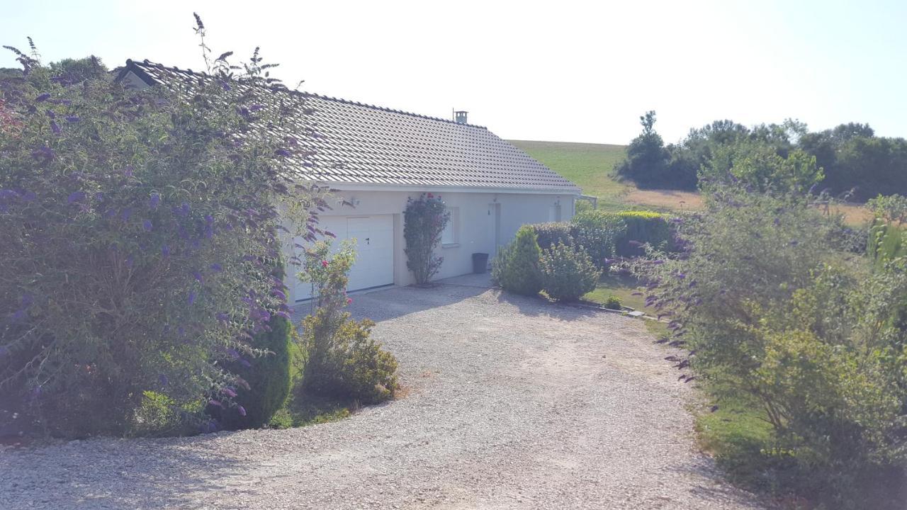 1 Chambre Privative Avec Bureau Et Cuisine Dans Maison 105 M2 Montfaucon Montfaucon  Exterior photo